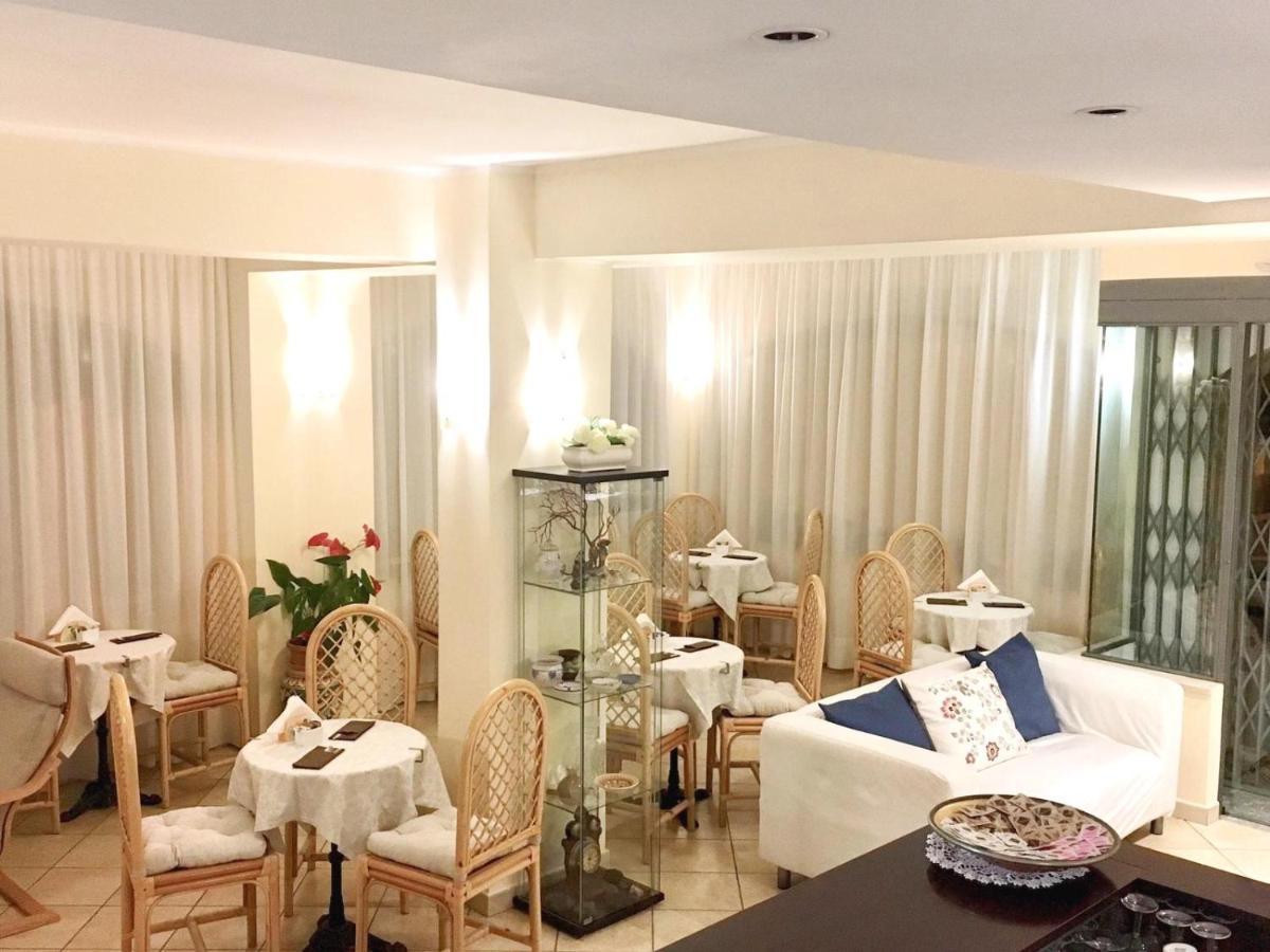 לטויאני Hotel Sylesia מראה חיצוני תמונה