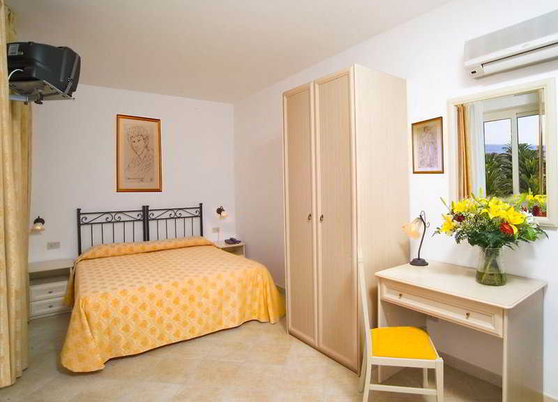 לטויאני Hotel Sylesia מראה חיצוני תמונה